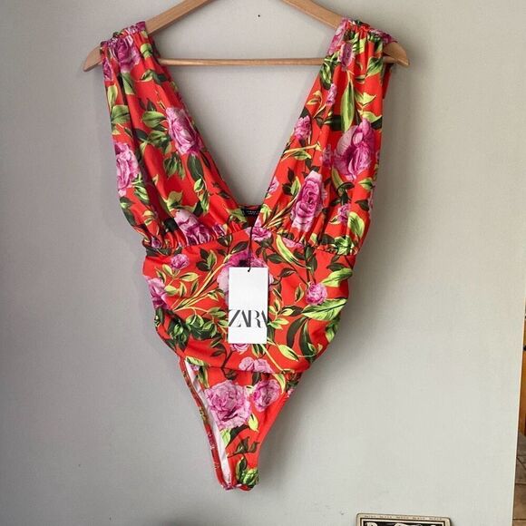 NWT ZARA floral one piece bodysuit ruched size medium orange deep v neck - Picture 1 of 9